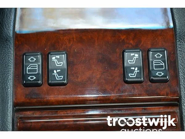 Personenauto - afbeelding 20 van  50
