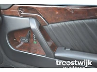 Personenauto - afbeelding 28 van  50