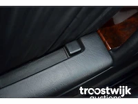 Personenauto - afbeelding 29 van  50