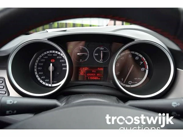 Personenauto - afbeelding 22 van  39