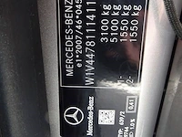 Personenauto - afbeelding 7 van  31