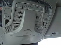Personenauto - afbeelding 11 van  31