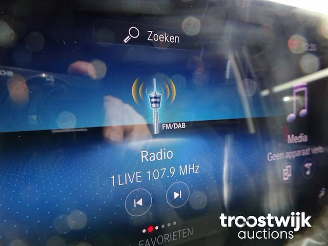 Personenauto - afbeelding 20 van  31