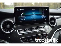 Personenauto - afbeelding 24 van  31