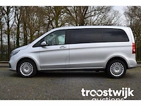 Personenauto - afbeelding 27 van  31