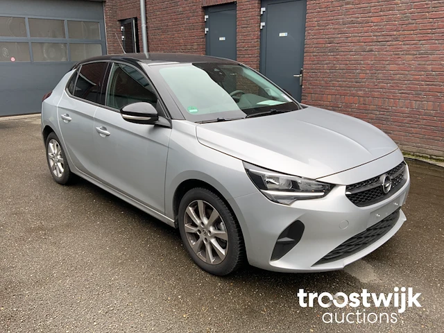 Personenauto - afbeelding 12 van  27