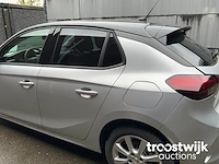 Personenauto - afbeelding 23 van  27