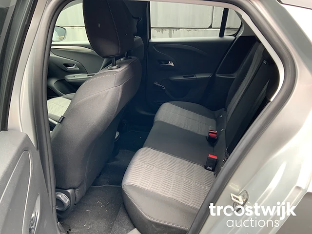 Personenauto - afbeelding 25 van  27