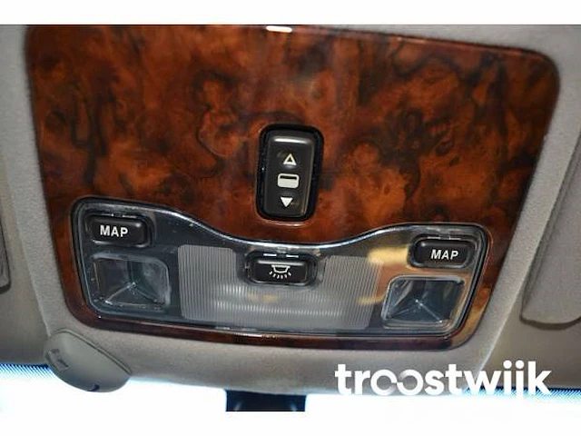 Personenauto - afbeelding 5 van  45