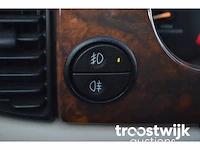 Personenauto - afbeelding 16 van  45