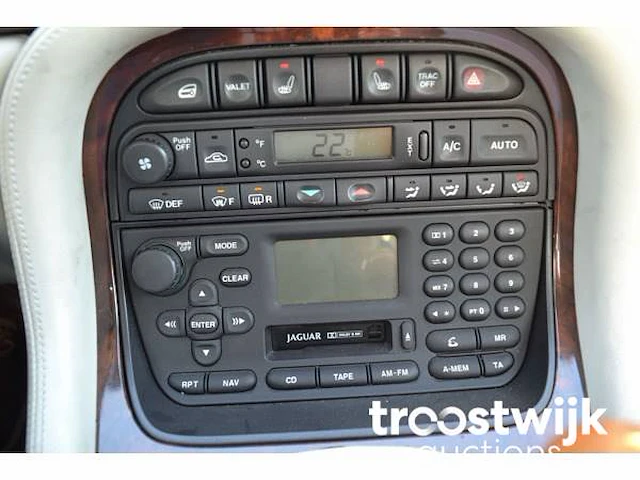 Personenauto - afbeelding 21 van  45