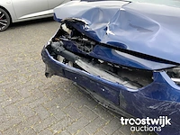 Personenauto - afbeelding 13 van  31