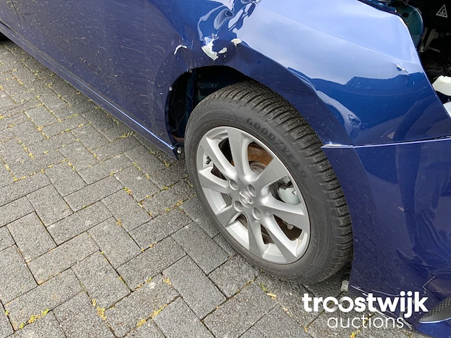 Personenauto - afbeelding 16 van  31