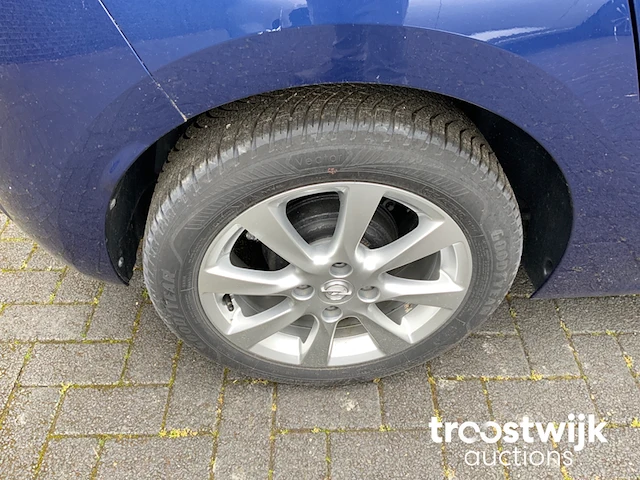 Personenauto - afbeelding 20 van  31