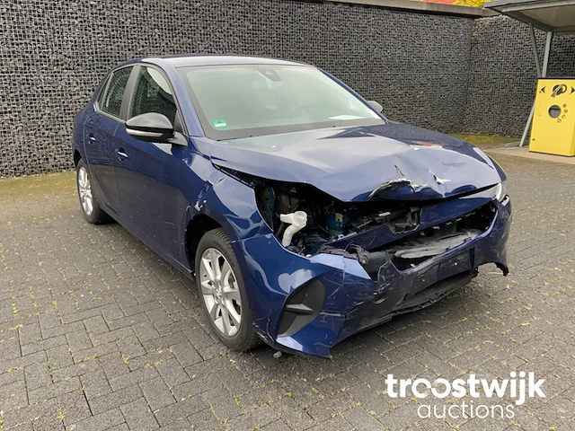 Personenauto - afbeelding 12 van  31