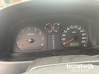 Personenauto - afbeelding 2 van  19