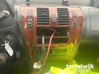 Personenauto - afbeelding 3 van  19