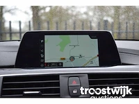 Personenauto - afbeelding 6 van  37