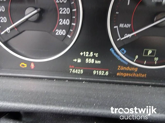 Personenauto - afbeelding 8 van  37
