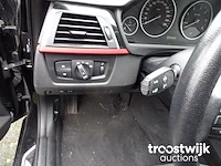 Personenauto - afbeelding 14 van  37