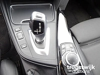 Personenauto - afbeelding 30 van  37