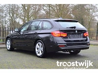 Personenauto - afbeelding 32 van  37
