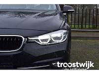 Personenauto - afbeelding 35 van  37