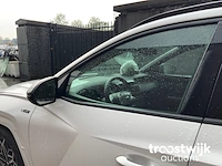 Personenauto - afbeelding 3 van  27