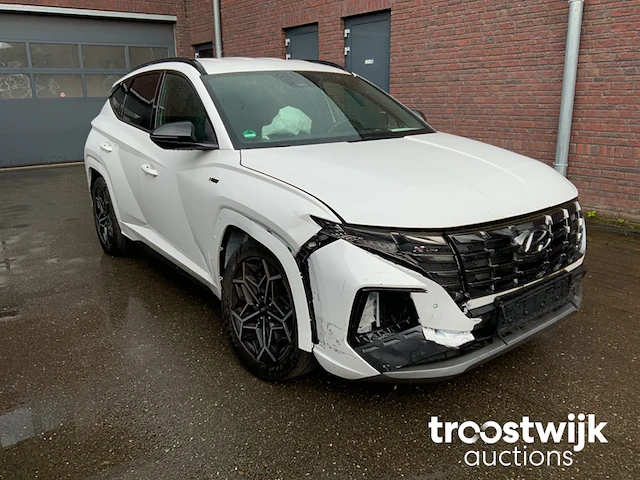 Personenauto - afbeelding 12 van  27