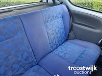 Personenauto - afbeelding 8 van  9