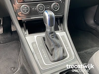 Personenauto - afbeelding 4 van  26