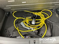 Personenauto - afbeelding 16 van  26