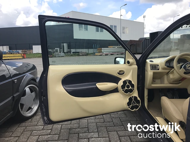 Personenauto - afbeelding 3 van  39