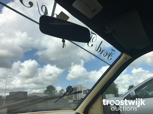 Personenauto - afbeelding 6 van  39