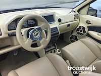 Personenauto - afbeelding 7 van  39