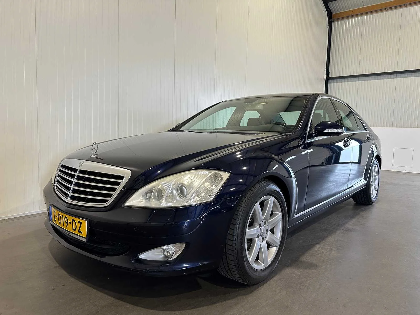 Personenauto's, bedrijfswagens en overig materieel in odiliapeel