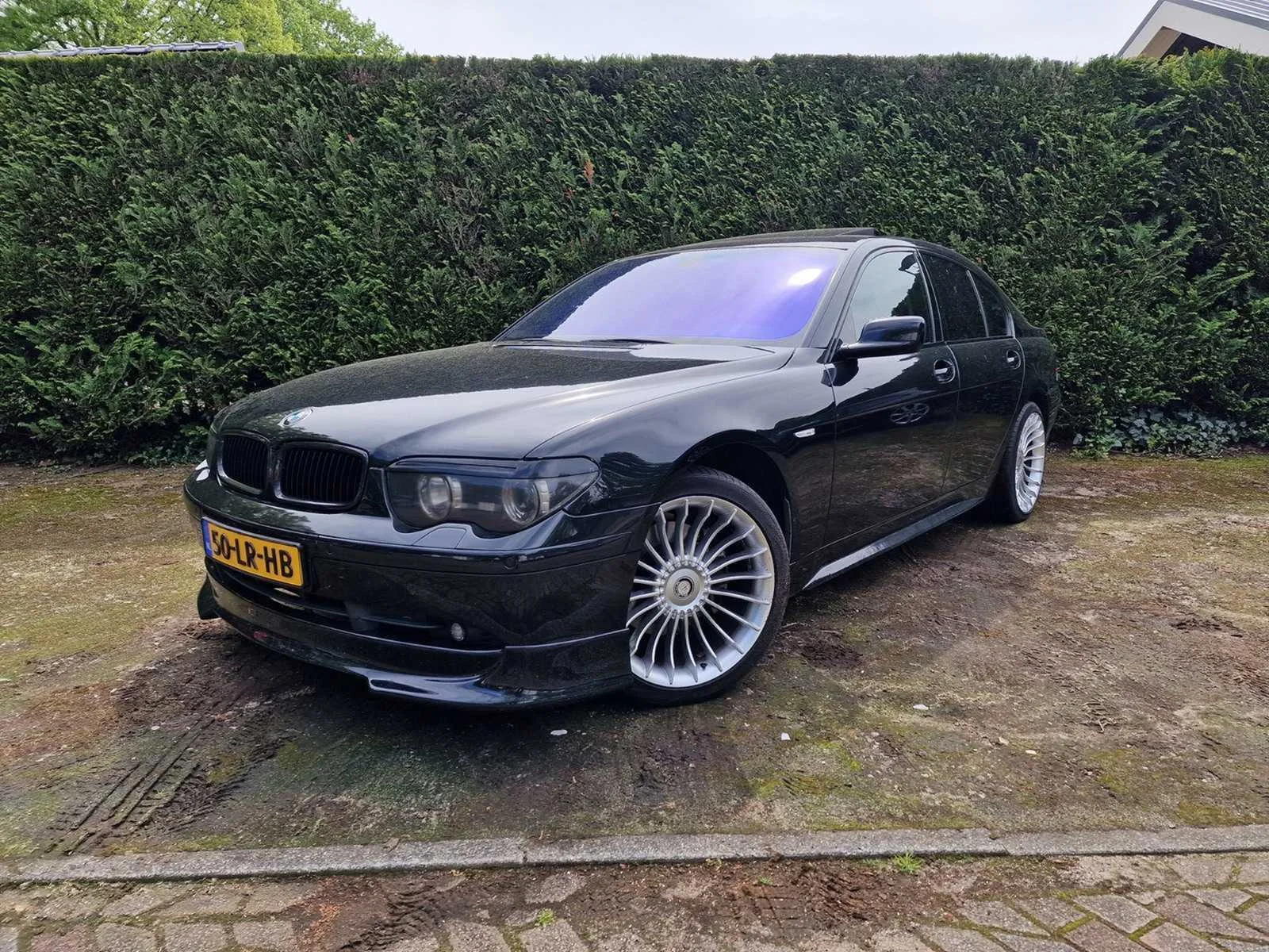 Personenauto's en bedrijfswagens in eerbeek