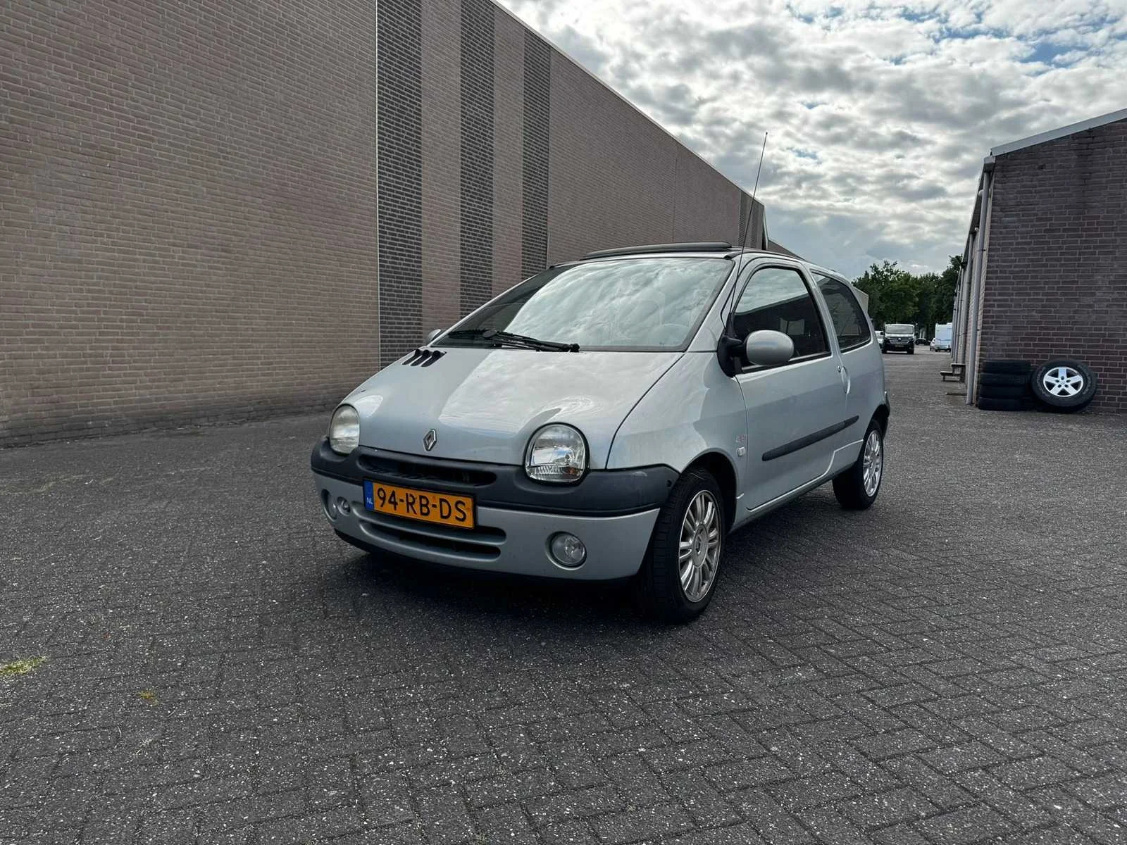 Personenauto's en bedrijfswagens