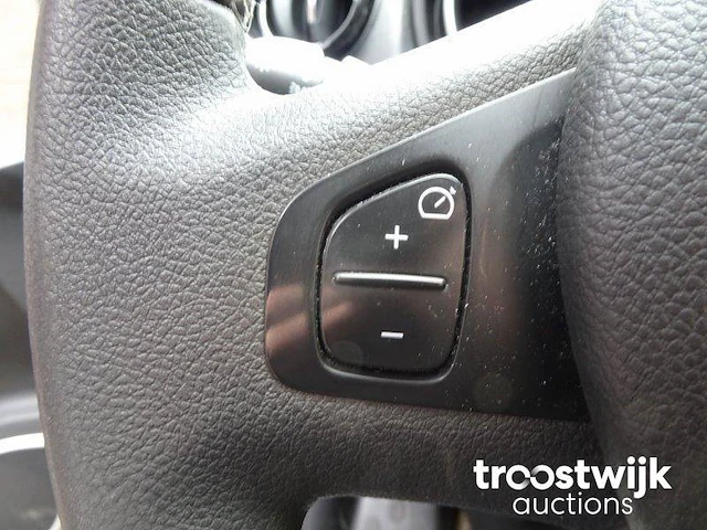 Personenauto(schade) - afbeelding 6 van  23