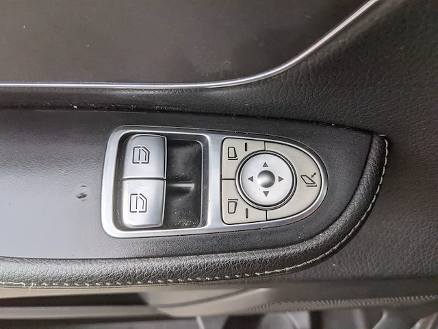 Personenbus mercedes-benz, v-klasse v250d, zwart, bouwjaar 2017 - afbeelding 25 van  54