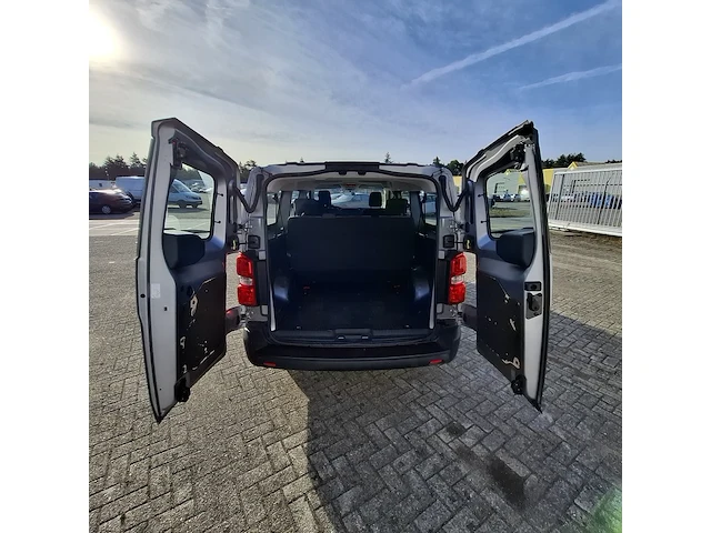 Personenbus peugeot, expert traveller, bouwjaar 2019 - afbeelding 11 van  34