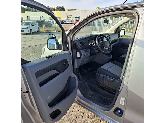 Personenbus peugeot, expert traveller, bouwjaar 2019 - afbeelding 34 van  34