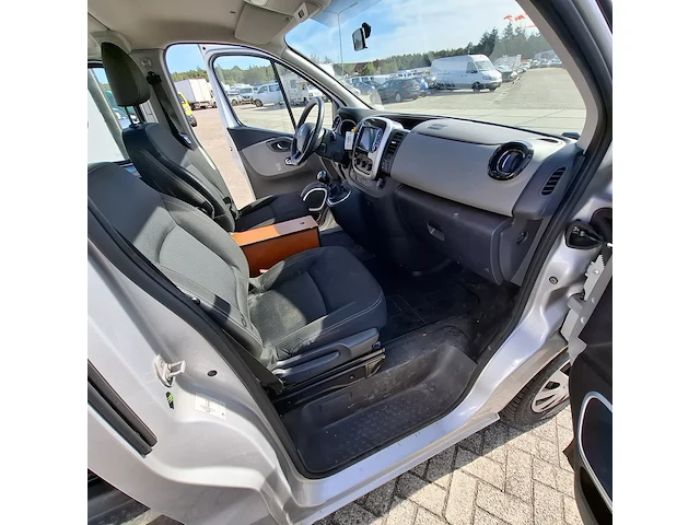 Personenbus, renault, trafic, 2016 - afbeelding 26 van  39