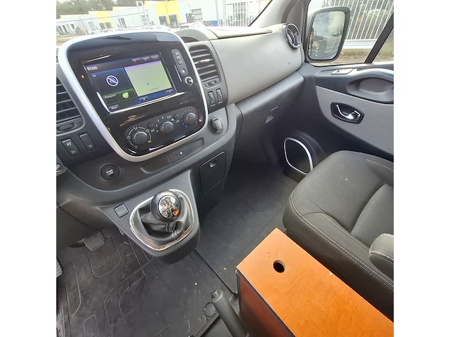Personenbus, renault, trafic, 2016 - afbeelding 19 van  45