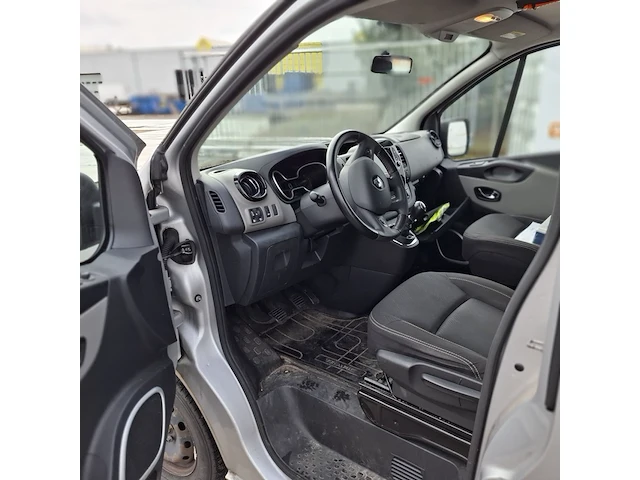 Personenbus, renault, trafic, 2017 - afbeelding 2 van  46