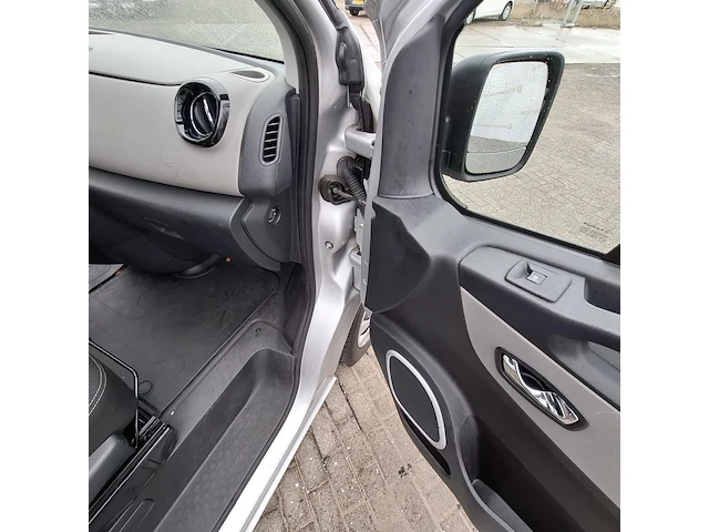 Personenbus, renault, trafic, 2017 - afbeelding 28 van  46