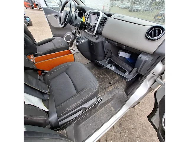 Personenbus, renault, trafic, 2017 - afbeelding 26 van  47