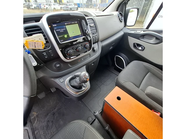 Personenbus, renault, trafic, 2017 - afbeelding 17 van  39
