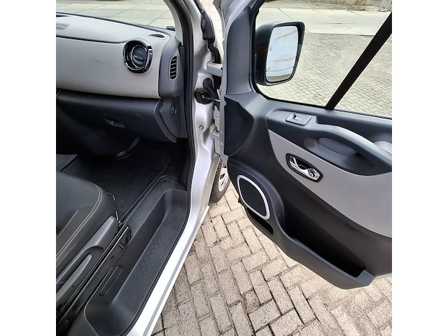 Personenbus, renault, trafic, 2017 - afbeelding 24 van  39