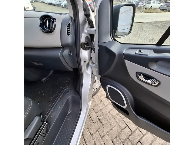 Personenbus, renault, trafic, 2017 - afbeelding 27 van  45